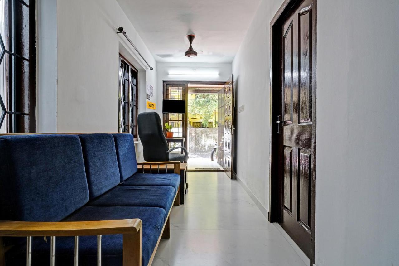 Spot On Blissful Villa Kochi Exterior photo