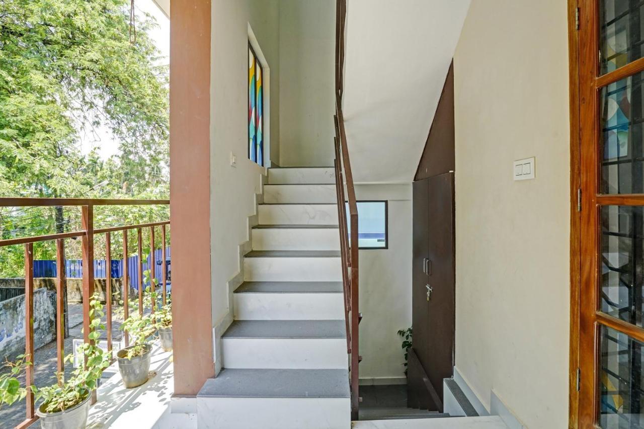 Spot On Blissful Villa Kochi Exterior photo